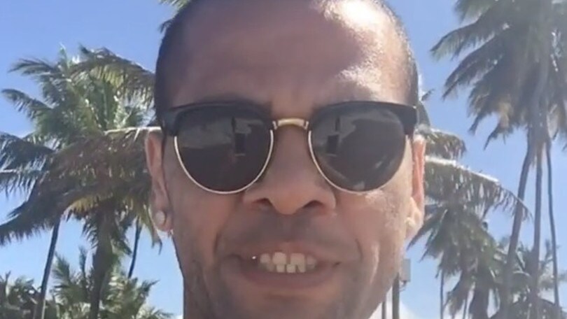 La Juventus rende felice Dani Alves, senti come canta!