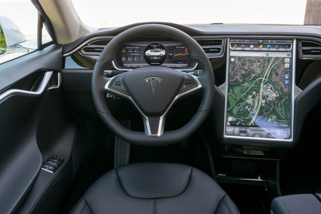 Tesla, l'Autopilot provoca il primo incidente fatale
