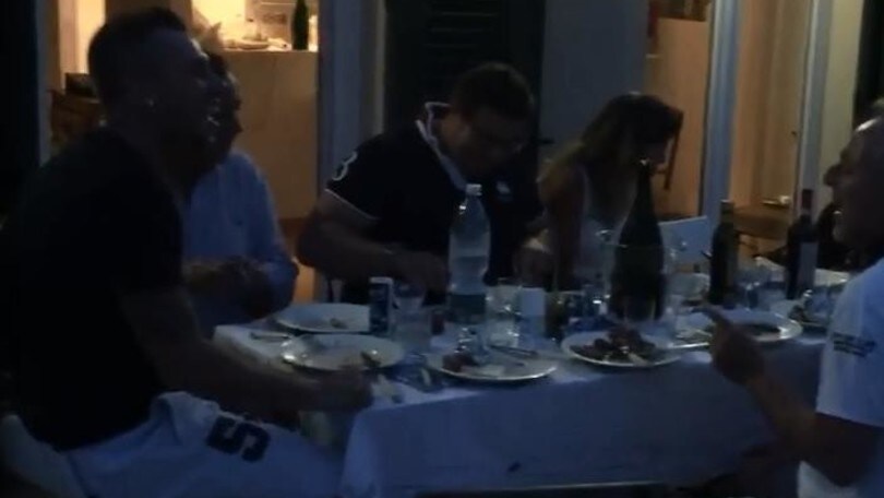 Cassano canta 'A Città 'e Pulecenella