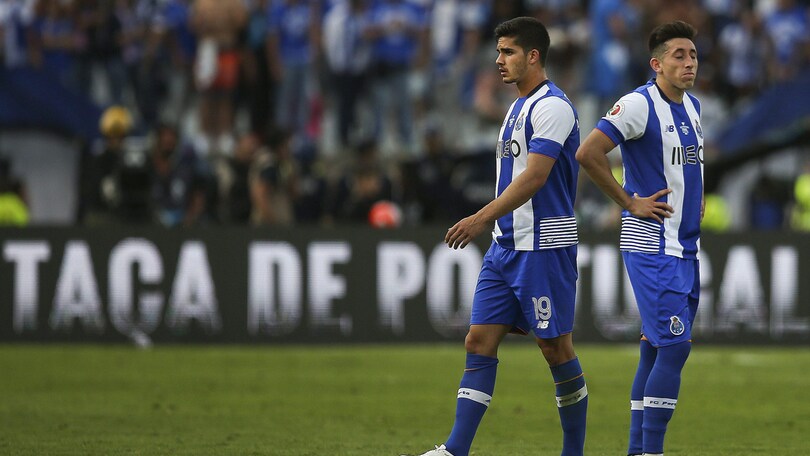 Calciomercato Napoli, accelerata per Herrera