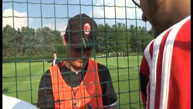 Milan, autografi per tutti
