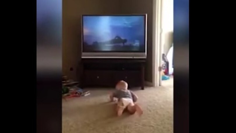 L'incredibile allenamento del bambino che imita Rocky!