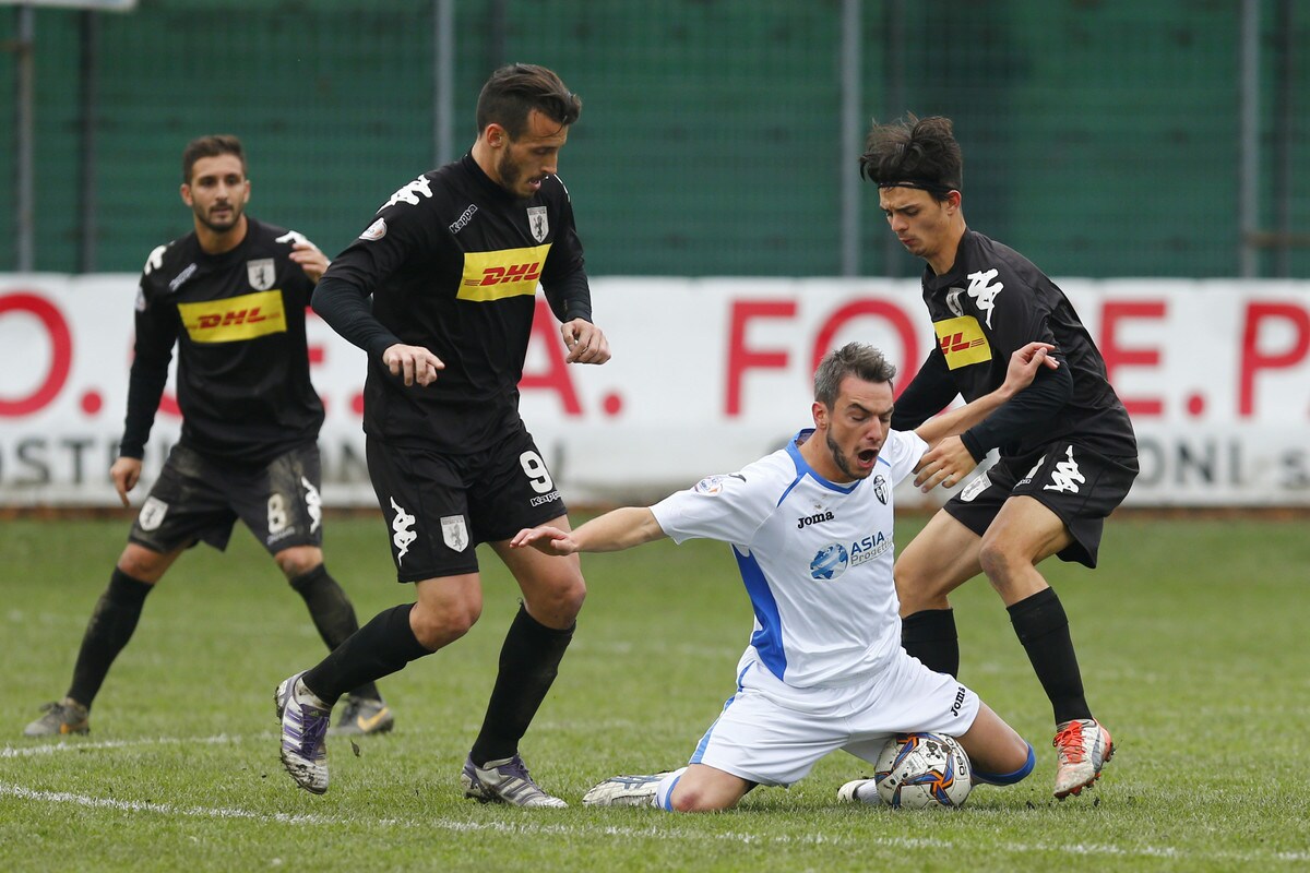 Serie D - Derthona, torna la pace: oggi l'iscrizione