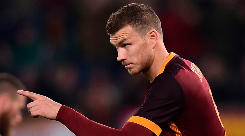 Roma, la promessa di Dzeko: «Farò di tutto per questa maglia»