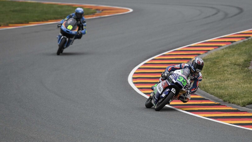 Moto3, Sachsenring: pole Bastianini, Locatelli secondo