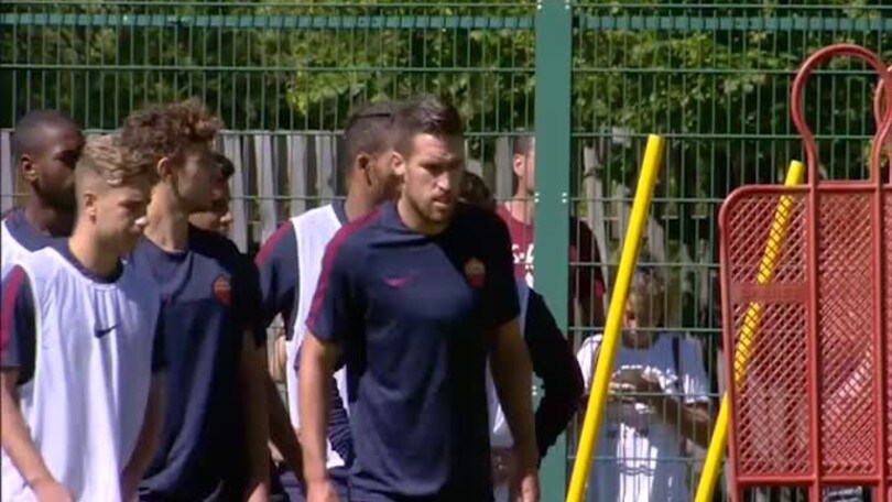 Roma, gol e sorrisi in allenamento
