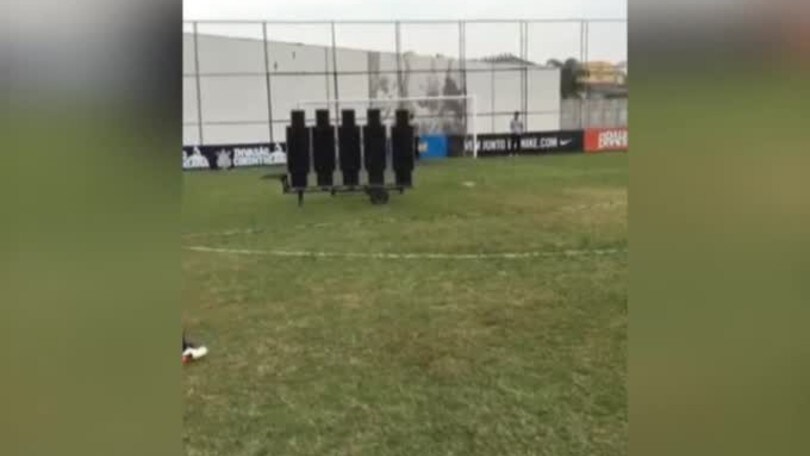 Pato, che punizione!