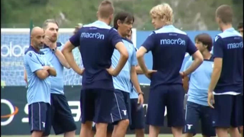 Lazio, si abbonano solo in undici