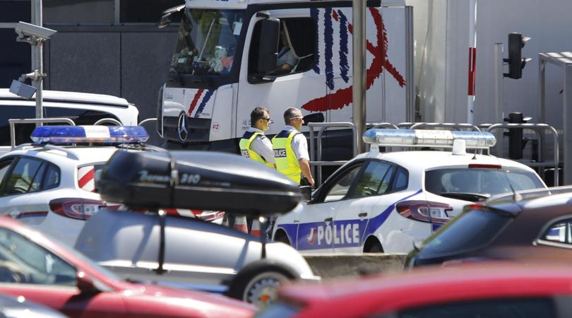 Vacanze sicure, guidare in Spagna e Portogallo: le regole
