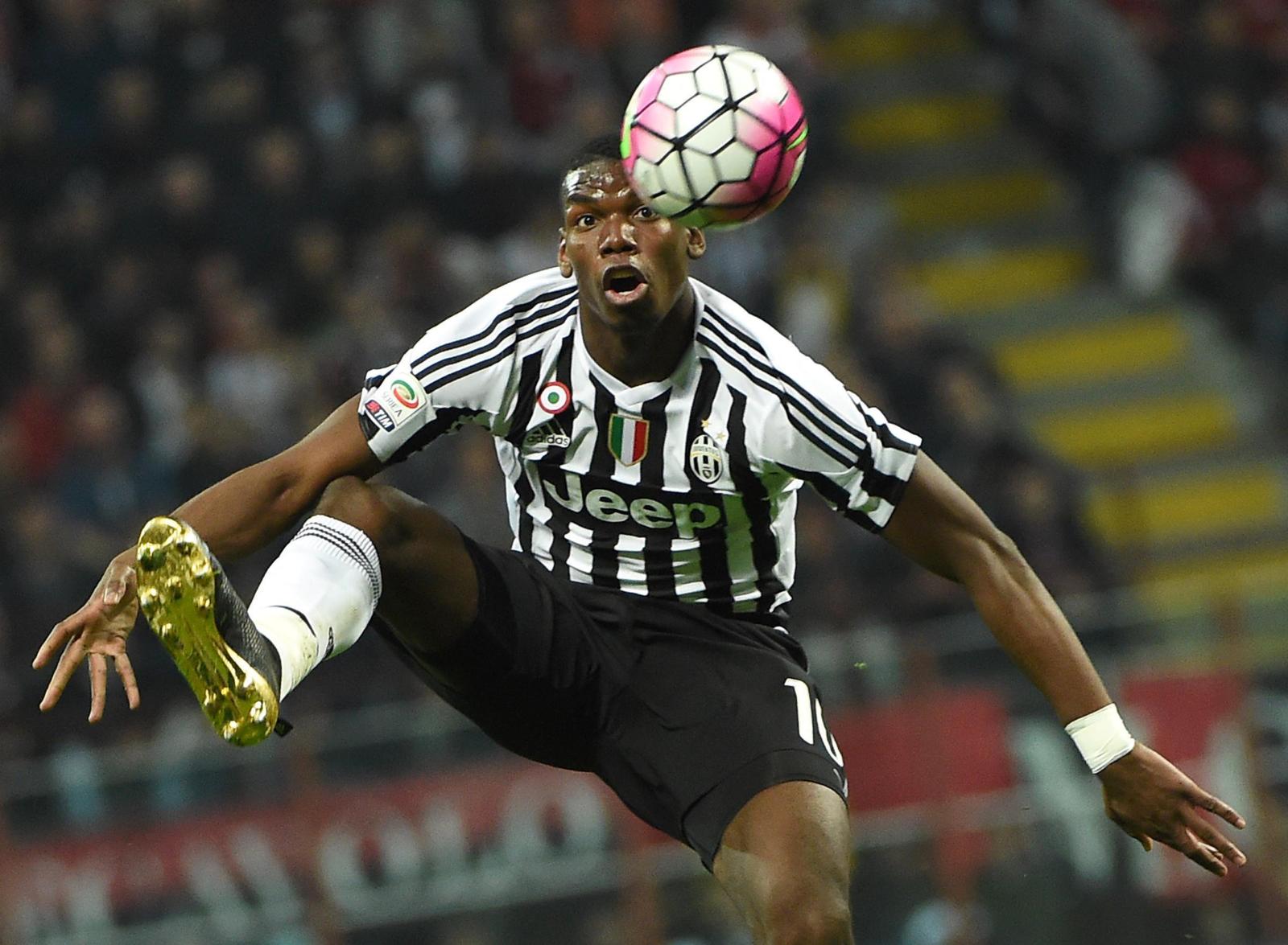 Calciomercato Juventus, Pogba: «Vi leggo, ma godiamoci ancora l'estate»