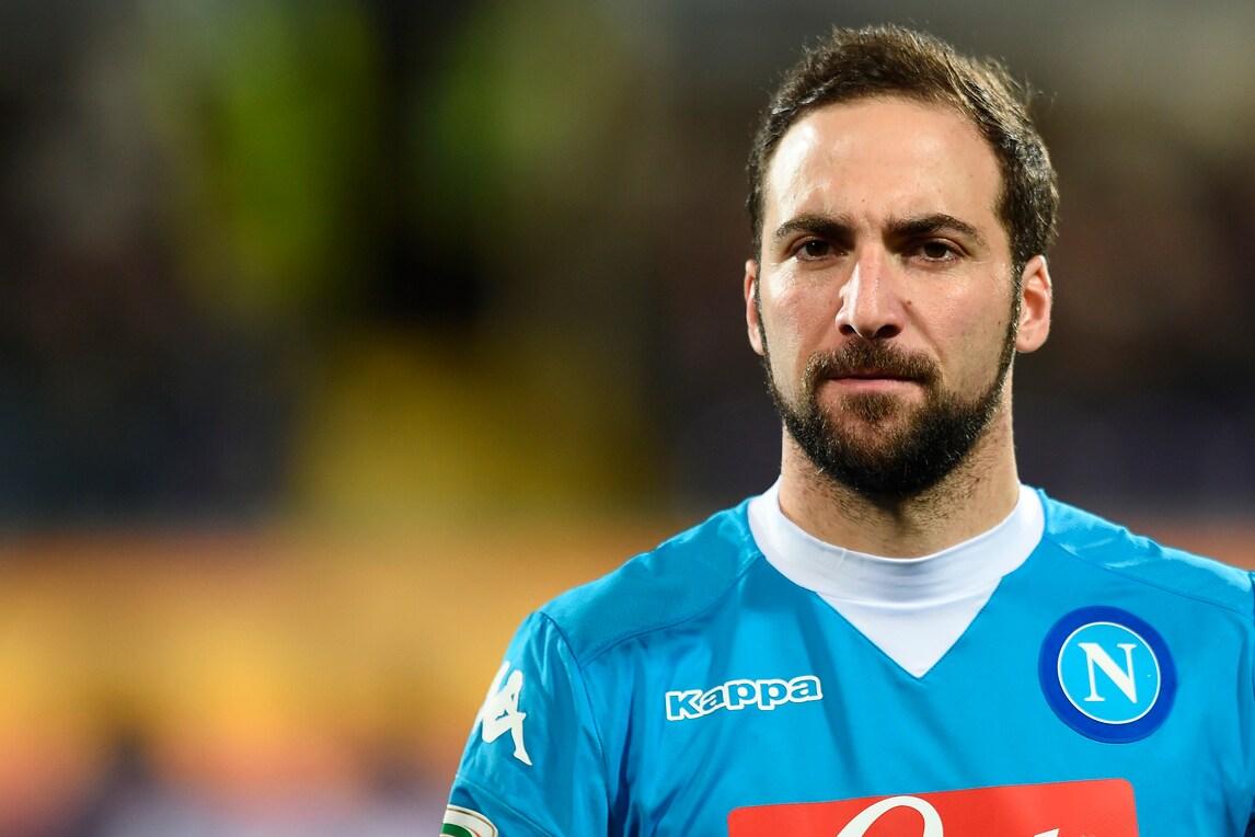 Calciomercato Juventus, Higuain furioso: è gelo con il Napoli