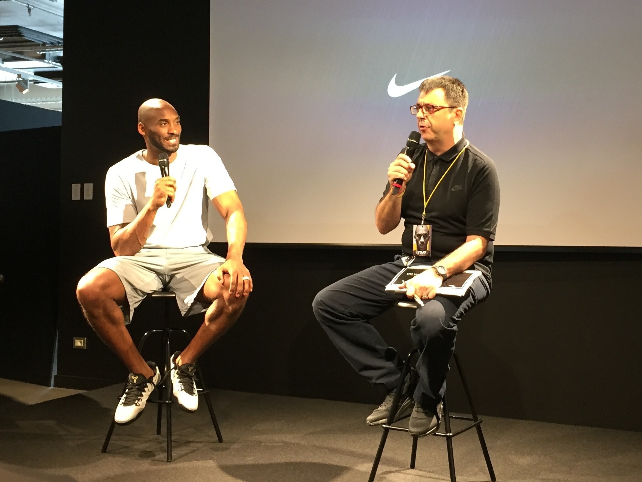 Kobe Bryant, visto (e sentito) da vicino