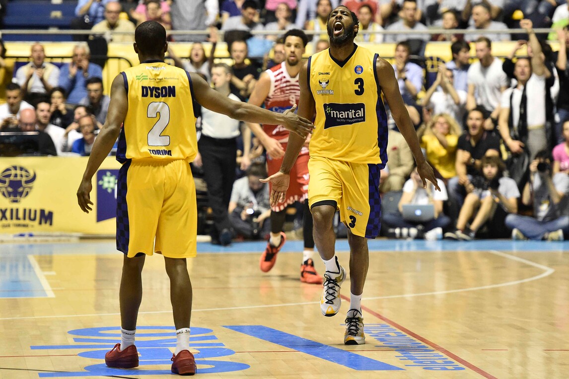 Torino, doppio colpo: White e Harvey