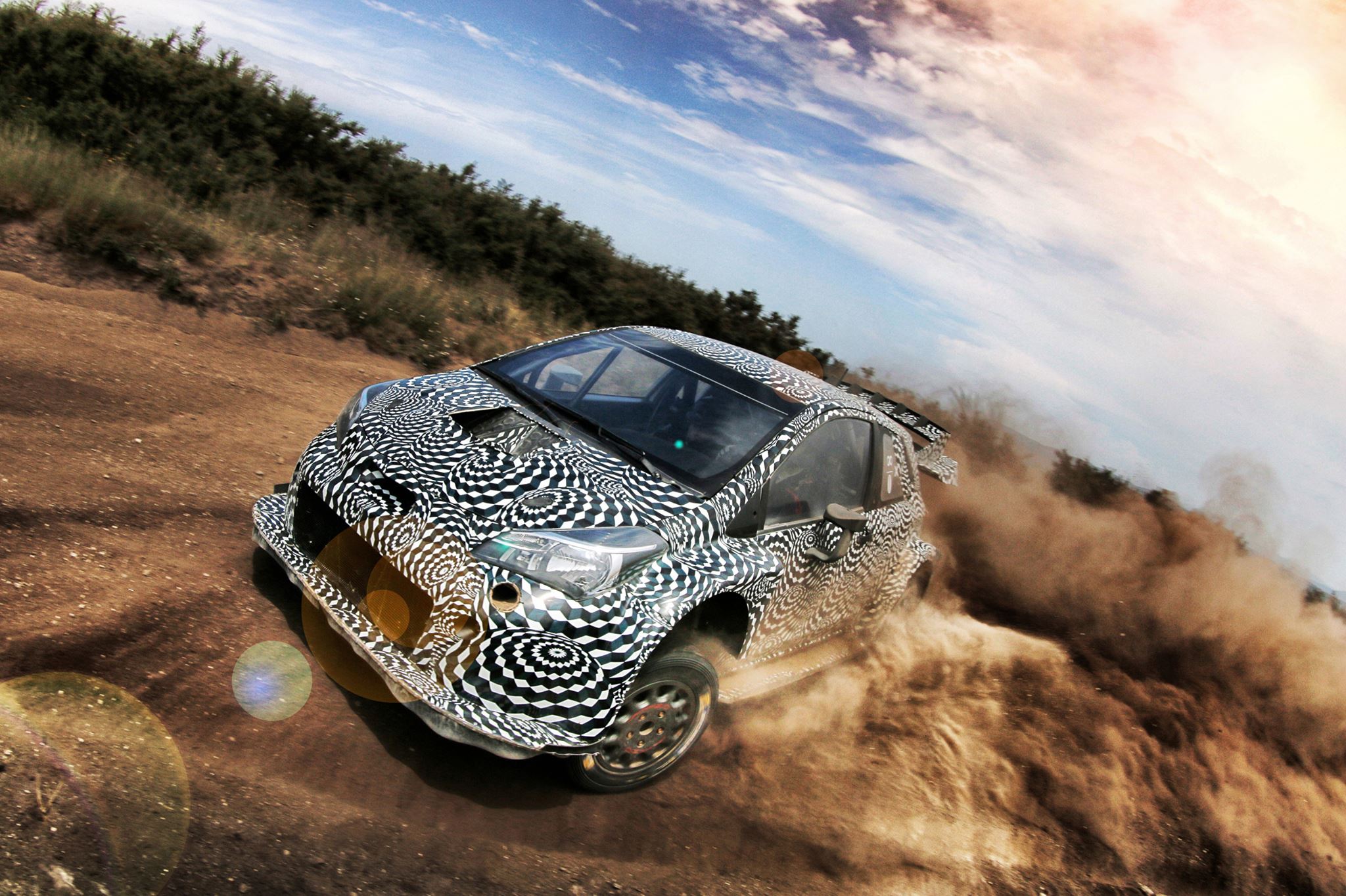 Toyoat Yaris WRC, pronta la sfida a Volkswagen