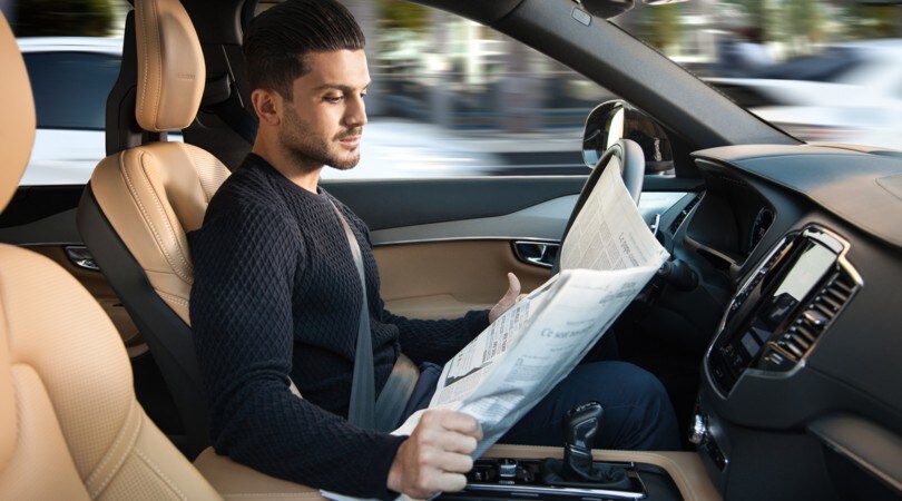 Volvo, la guida autonoma sarà pronta nel 2021