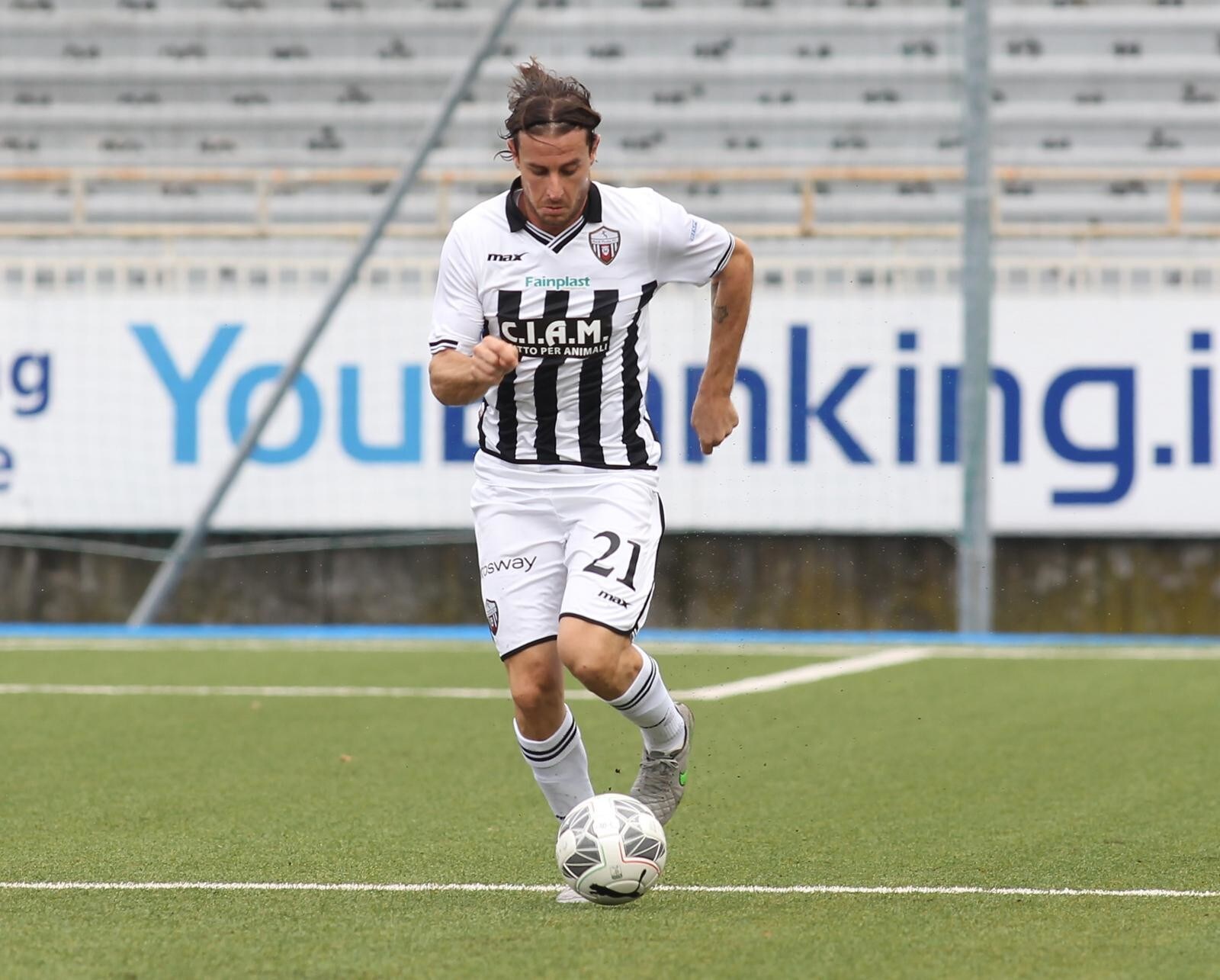 Calciomercato Ascoli, Cacia rimane per altri due anni