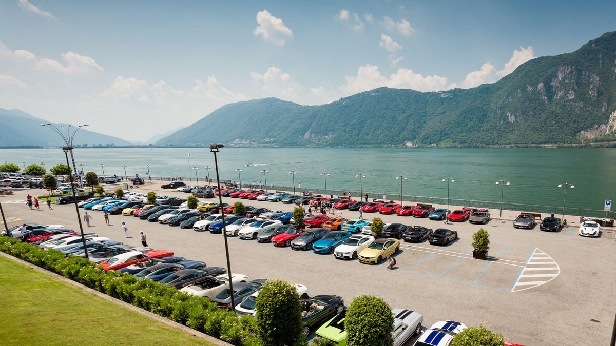 Cars and Coffee: foto