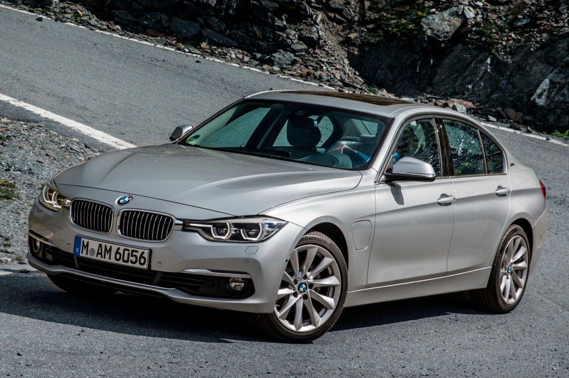 BMW 330e, la prova doppia – ibrida plug-in e pure sportiva