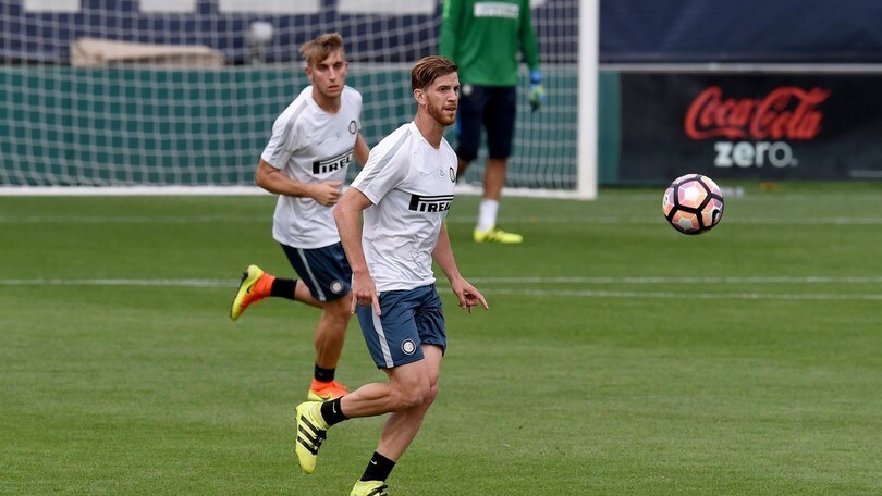 Calciomercato Inter, c'è Ansaldi. Laxalt va al Genoa