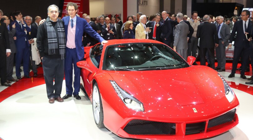 Mercato Auto: Ferrari vola, sarà un 2016 fenomenale