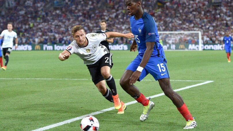 Calciomercato, «Wenger punta Mustafi del Valencia»