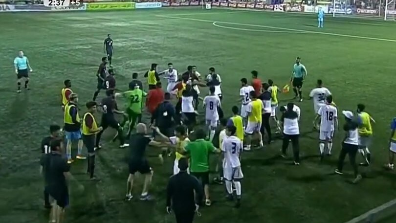 Partita tra under 19, scoppia la rissa furibonda