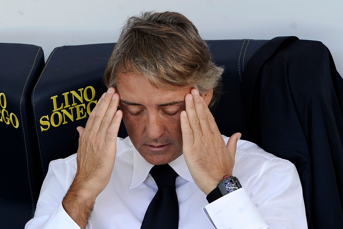 Inter-Mancini, l'addio è ufficiale. La squadra si allena aspettando De Boer