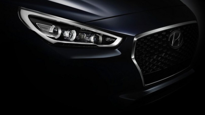 Hyundai i30, primo teaser della terza generazione