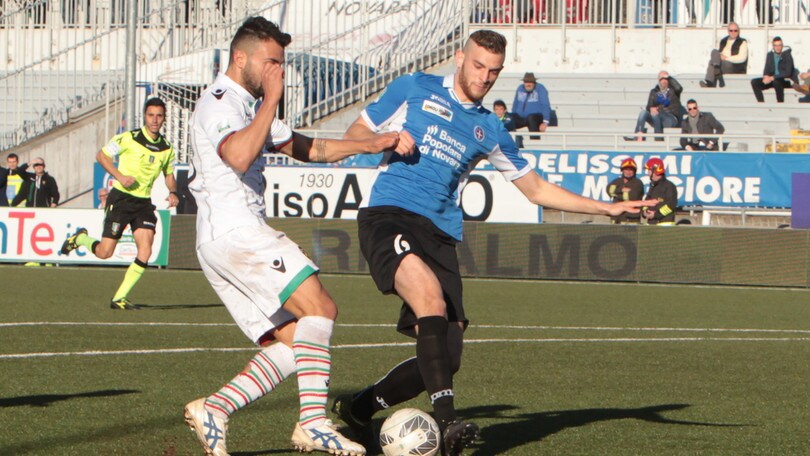 Calciomercato Novara, saluta Vicari: è ufficiale alla Spal