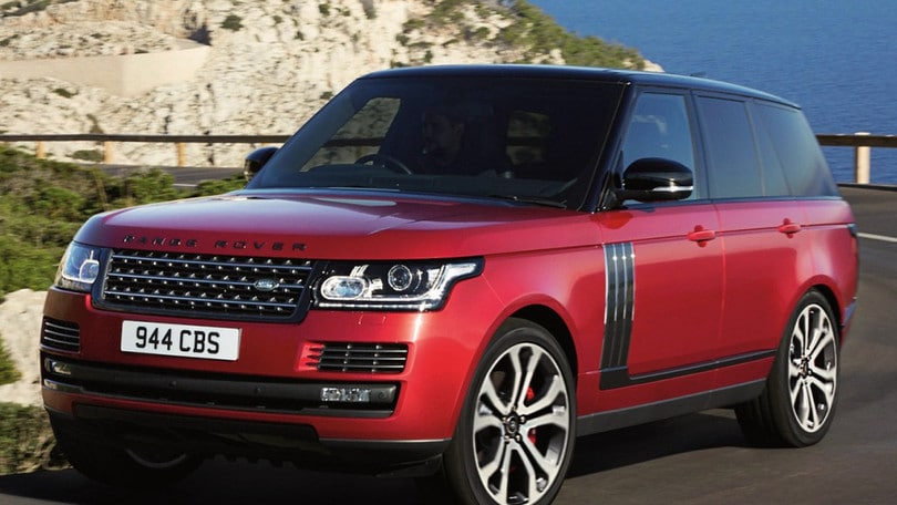 Range Rover SV Autobiography Dynamic, il lusso britannico