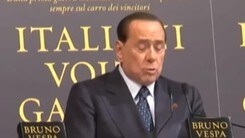 Berlusconi saluta i tifosi