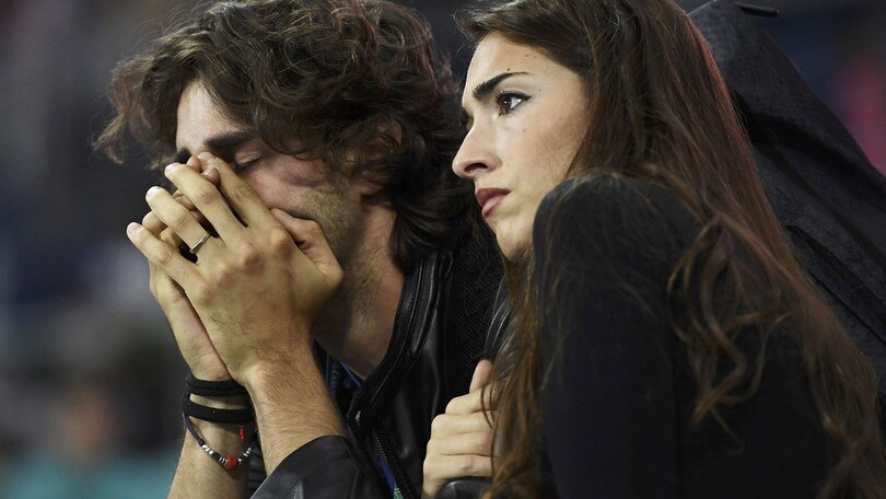 Rio, Tamberi in lacrime in tribuna: la fidanzata lo consola