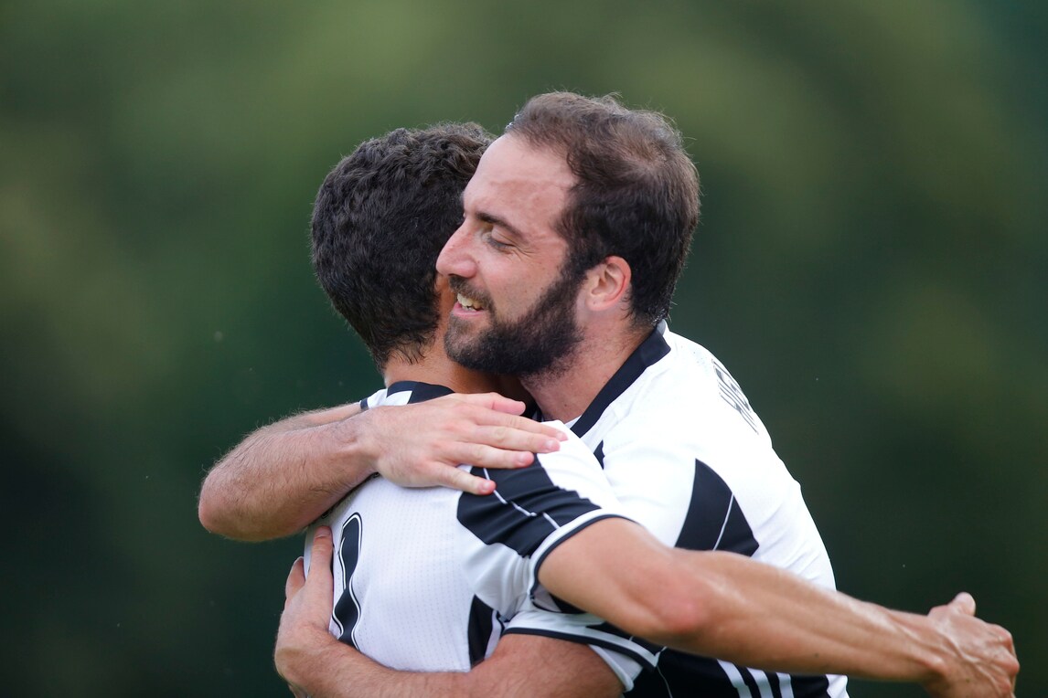 Villar Perosa: Juventus A-Juventus B 2-0: primo gol di Higuain