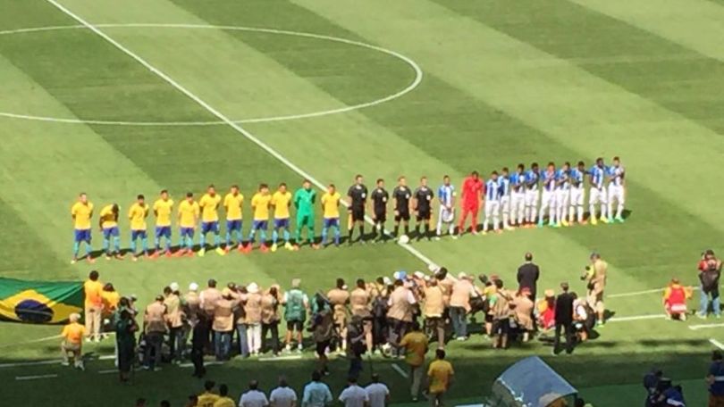 Rio2016: Calcio. Neymar-gol dopo 15" ma resta a terra,paura poi riprende