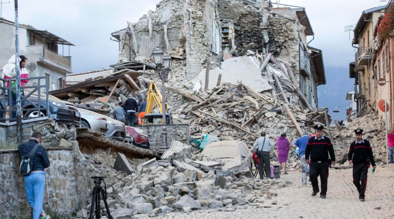 Terremoto in centro Italia: morti e feriti. Coni: «Un minuto di silenzio in tutti gli sport»