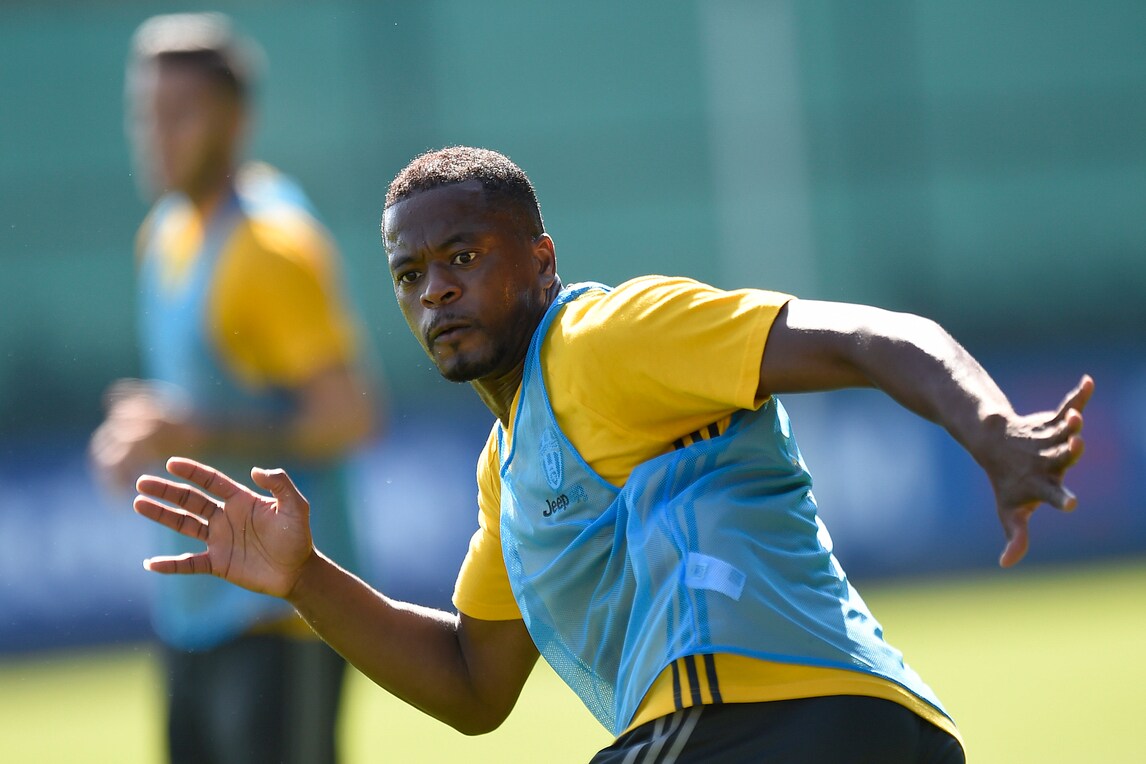 Italia-Francia: Deschamps non convoca Evra