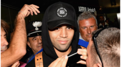 Calciomercato Inter: le immagini dell'arrivo di Gabigol a Malpensa