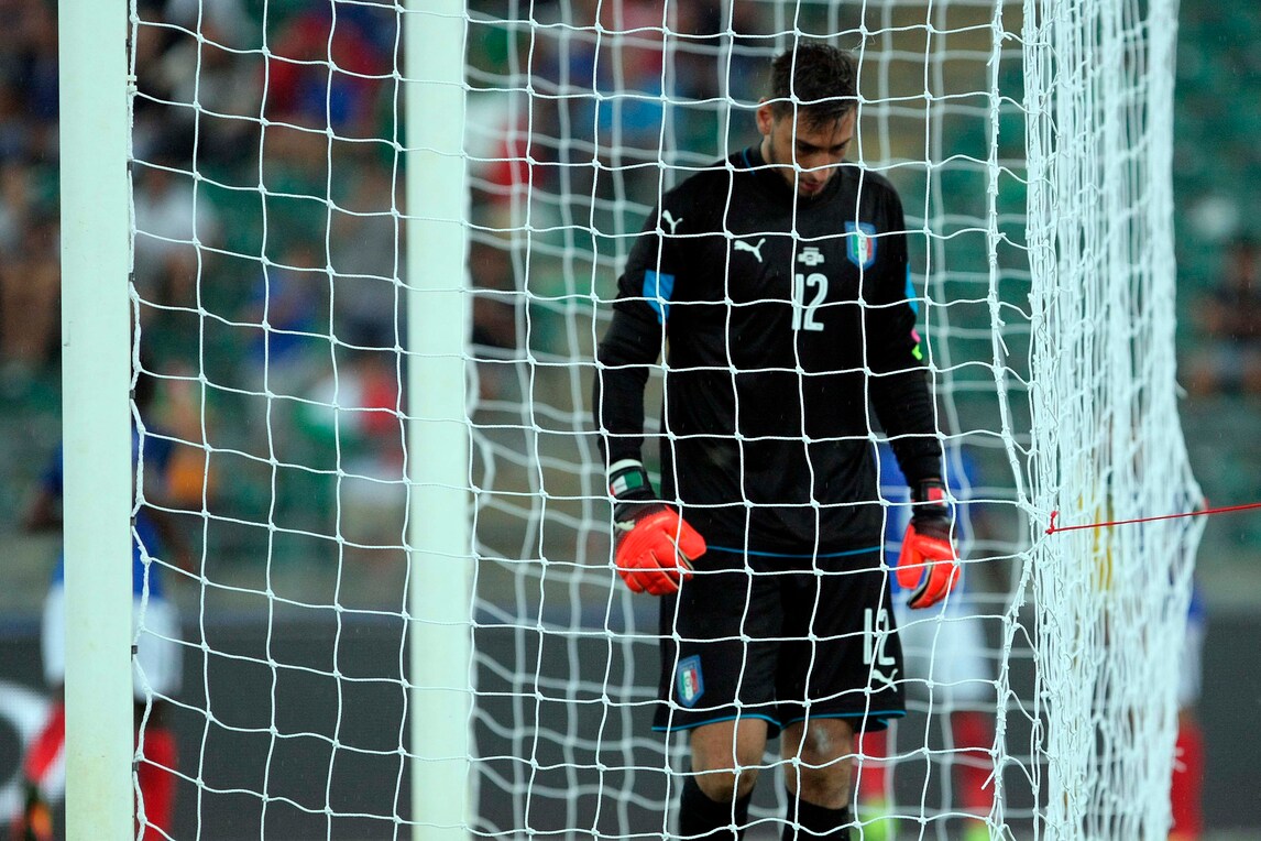 Italia: Donnarumma scrive la storia, esordio a 17 anni