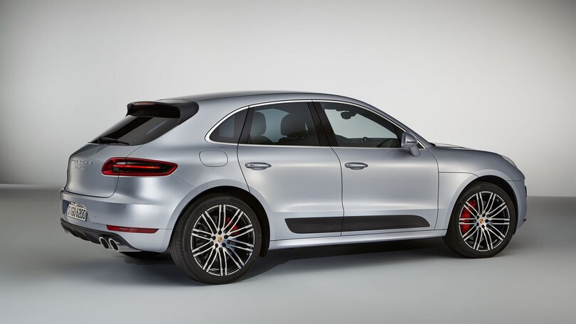 Porsche Macan Turbo Performance: foto