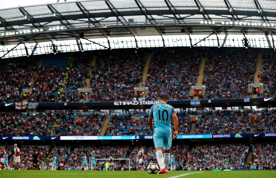Premier League, tre giornate ad Aguero: salterà il derby contro Mourinho