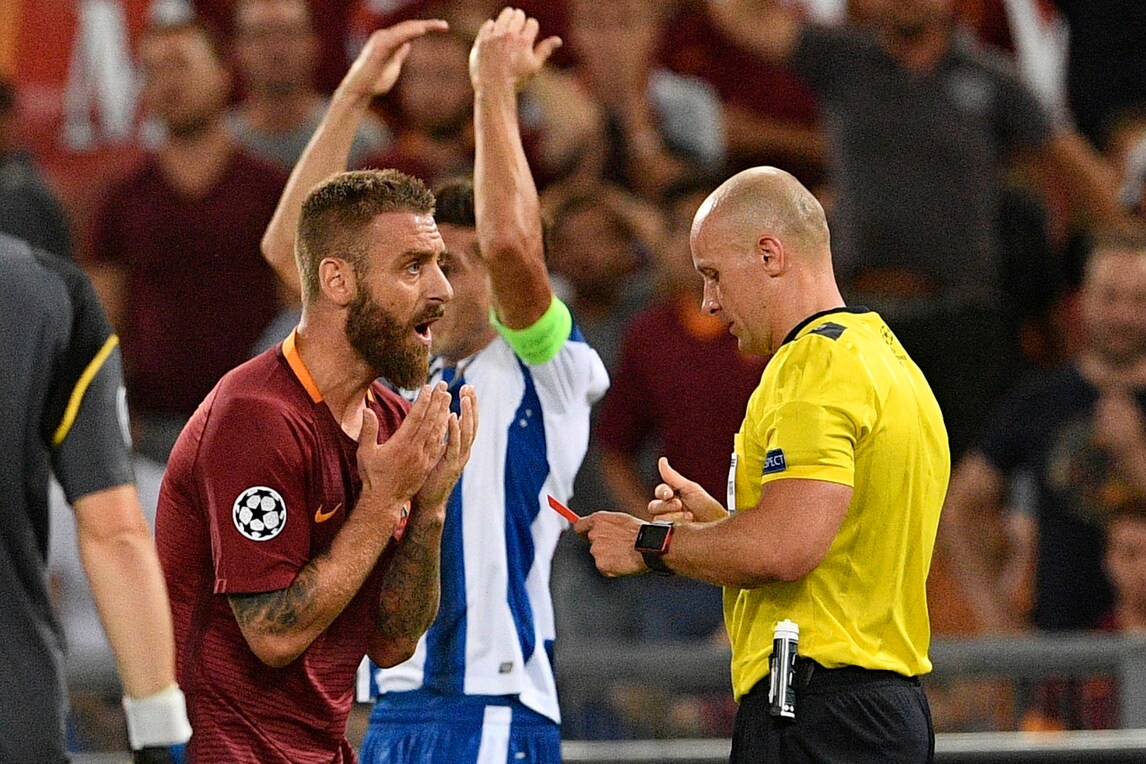 Ufficiale, l'Uefa stanga De Rossi: 3 giornate di squalifica
