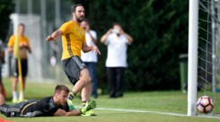 Juventus, show di Higuain in amichevole