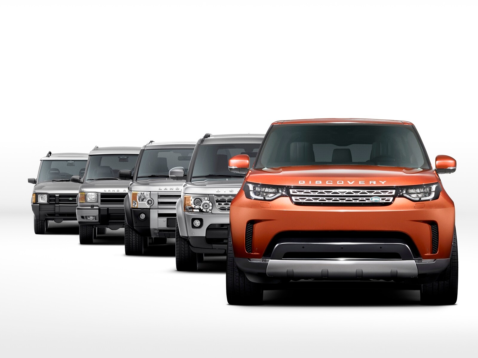 Nuova Discovery Sport, arriva la quinta generazione