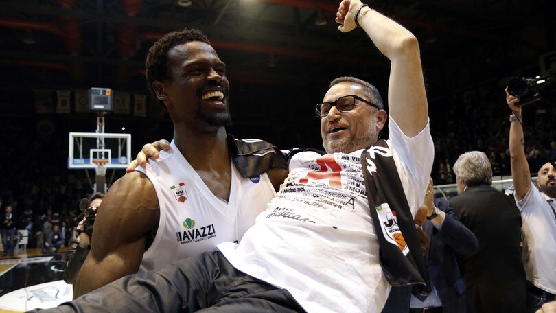 Basket Serie A, Caserta cambia padrone