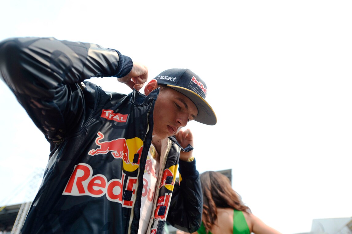 F1 Red Bull, Verstappen: «Lauda dovrebbe accompagnarmi dallo psichiatra»