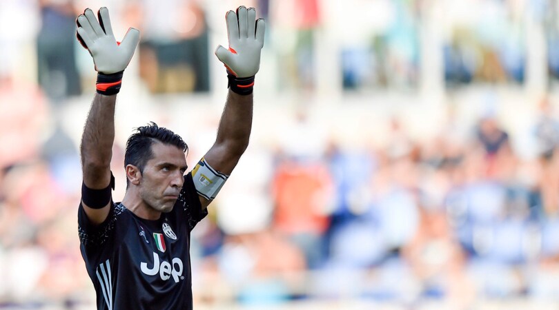 Juventus: Buffon eletto miglior portiere della storia della Champions League