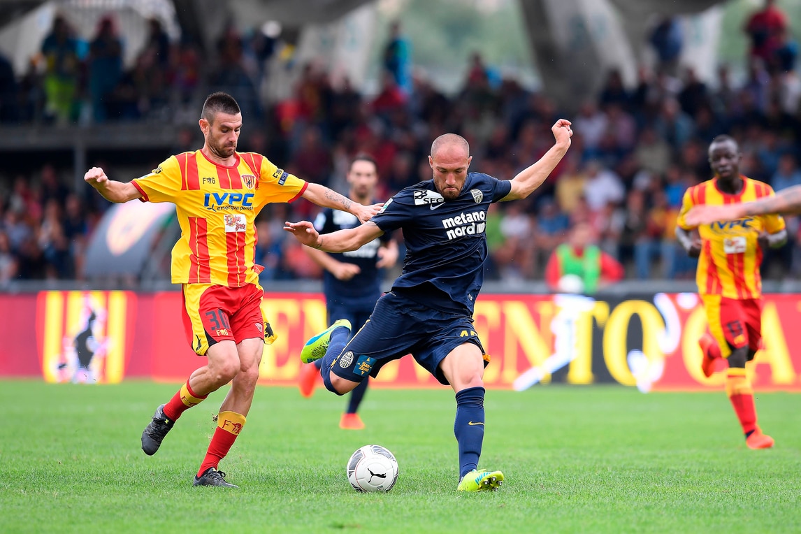Serie B: Pro Vercelli-Cittadella 1-5; Novara-Salernitana 1-0; Benevento-Verona 2-0
