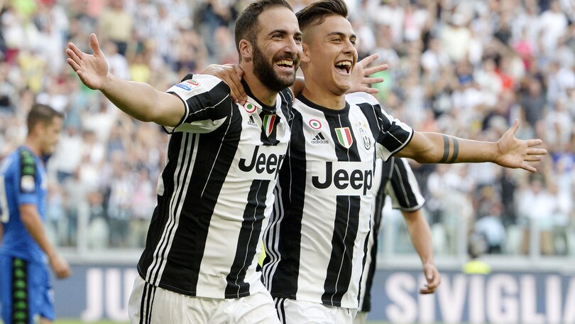 Juventus strepitosa: doppio Higuain più magico Pjanic, Sassuolo ko 3-1