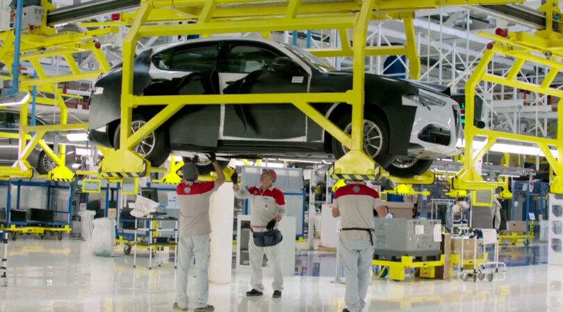 Alfa Romeo Stelvio, la prima immagine del SUV a Cassino