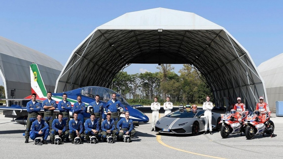 Lamborghini, Ducati e Frecce, il Tricolore della velocità: foto